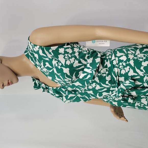 LEOTA Felicity Sleeveless Ruffle Perfect Wrap - Picture 6 of 12